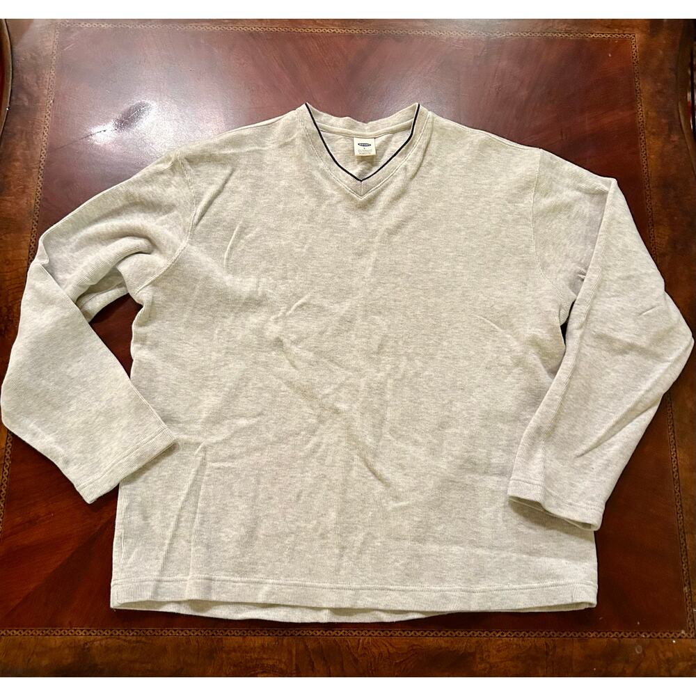 Old Navy V-neck Ribbed Shirt